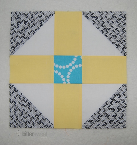 Crossed Diamond Block Tutorial - https://www.sewbittersweetdesigns.com